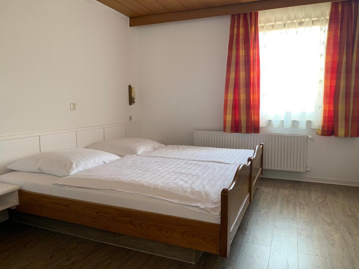 Gasthof Zum Baeren Asperg Luaran gambar