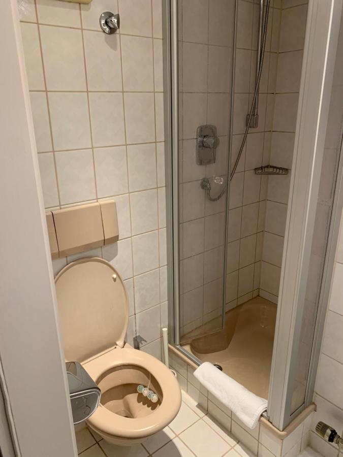 Gasthof Zum Baeren Asperg Luaran gambar